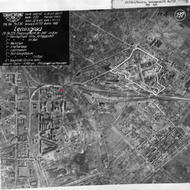 1942 г. Фото с немецкого разведчика. Отмечен авиазавод «Красный Октябрь»